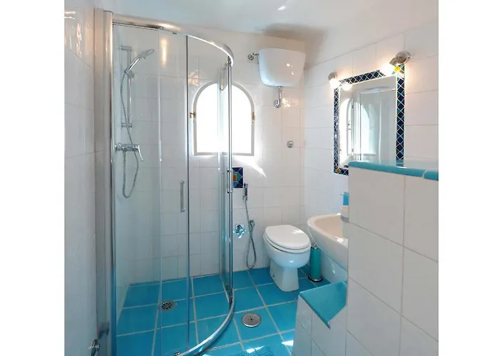 Lady Laura House Otel *